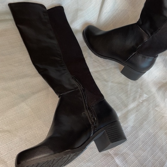 NWT UNISA Over-The- Knee  Boots 7M - Picture 3 of 12